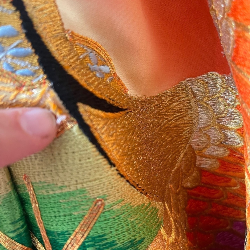 Japanese Orange uchikake Floral  Kimono Robe Traditional Japanese Wedding floral - Picture 9 of 12